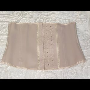 Nude Waist Trainer / Body Shaper